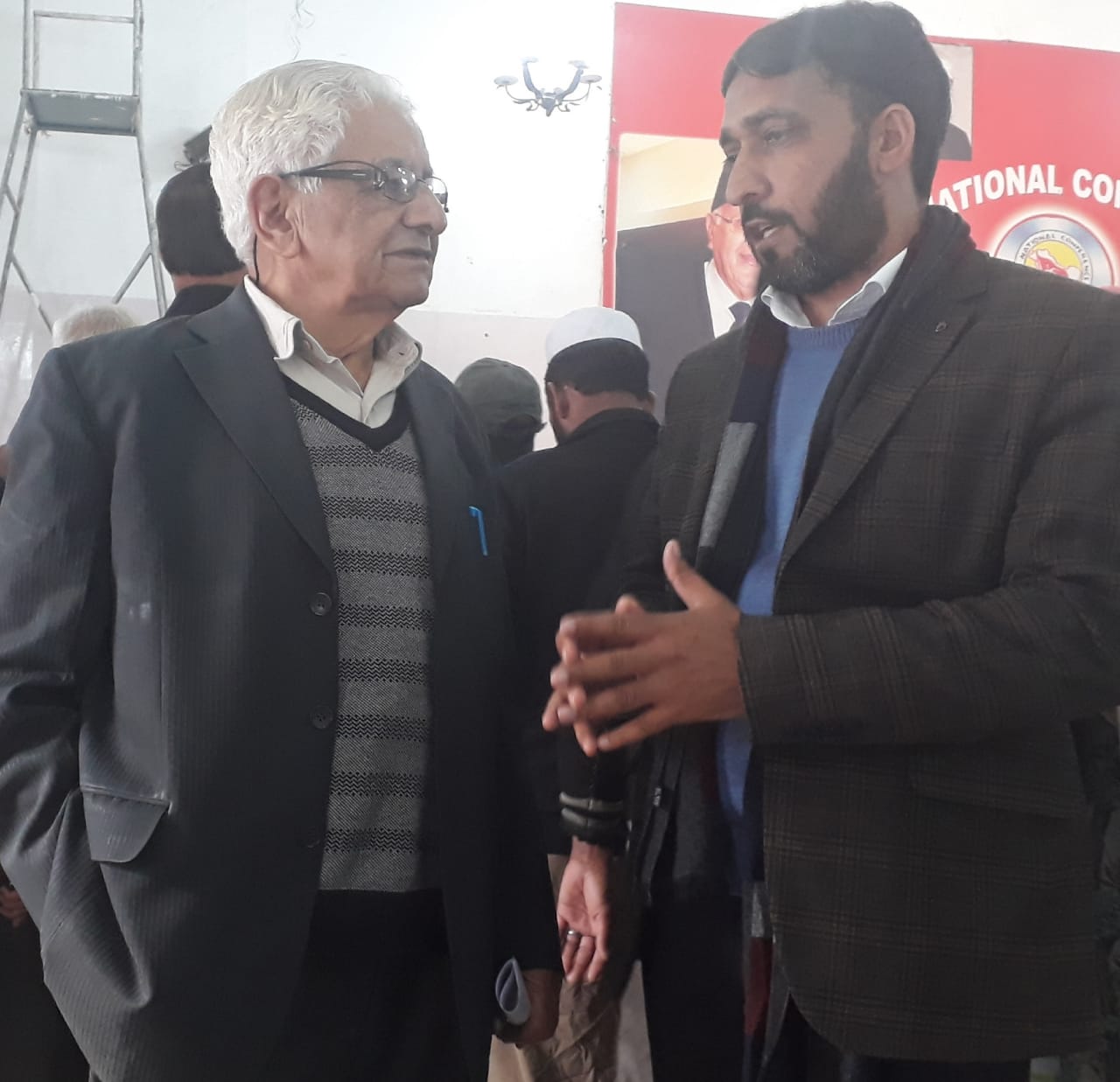                                                      پیر  پنجال کا تشخص  بحال کرنے کے لیے اور ترقی پذیر بنانے کے لیے نیشنل  کا انفرنس علاقہ کی مانگ کو اجینڈے میں شامل کرے۔  