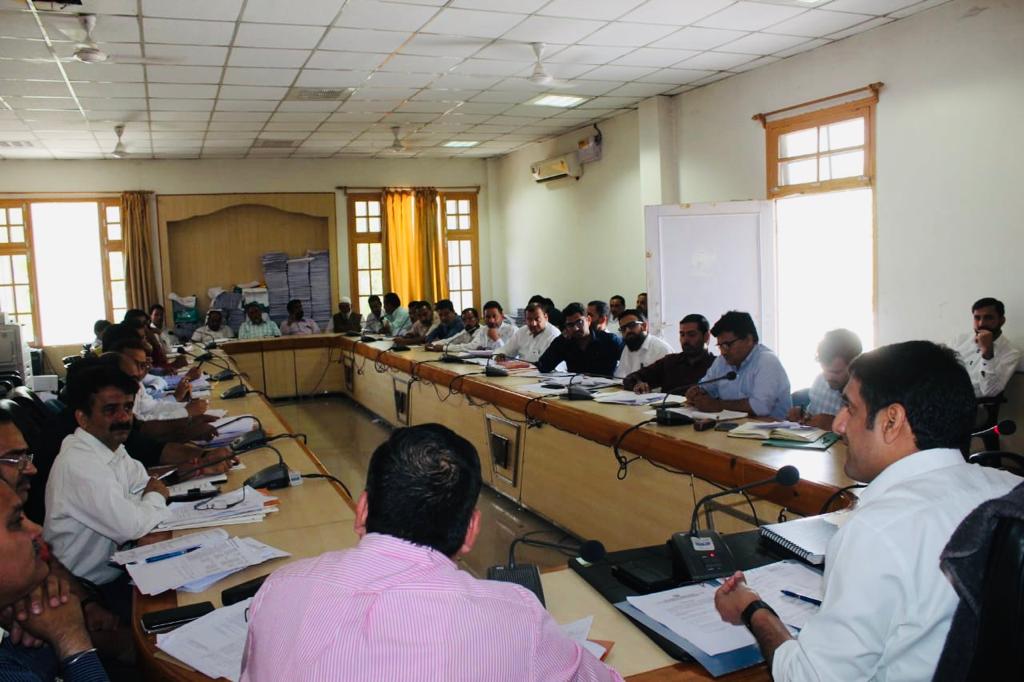 DDC Rajouri reviews Progress in construction of Border bunkers  Work on 1452 bunkers started_