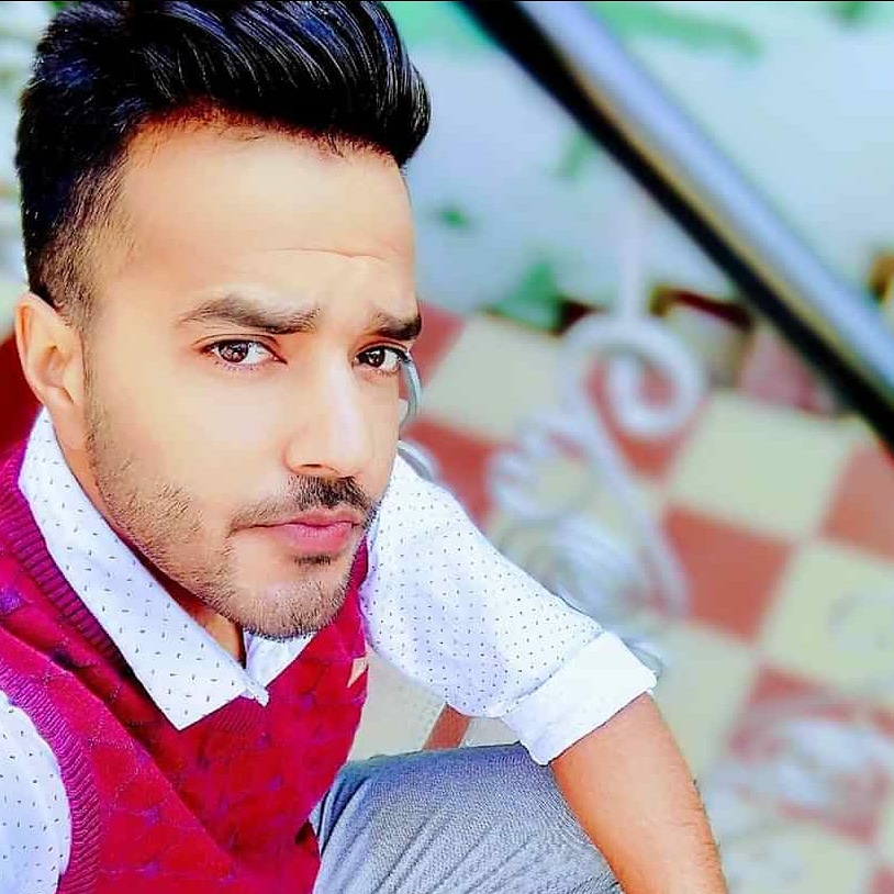 Saleem choudhary an Engineering student from Surankote Poonch decided to stand against those Social Media  accounts Who were spreading lies and sharing haterd posts against religions and communities