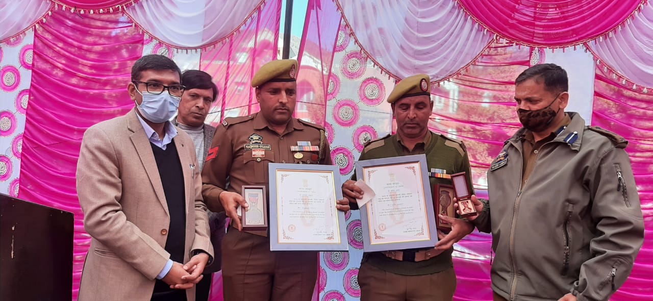 TWO POLICE PERSONEL OF DISTRICT POONCH CONFERRED WITH JEEVAN RAKSHA PADAK AWARD BY MHA
