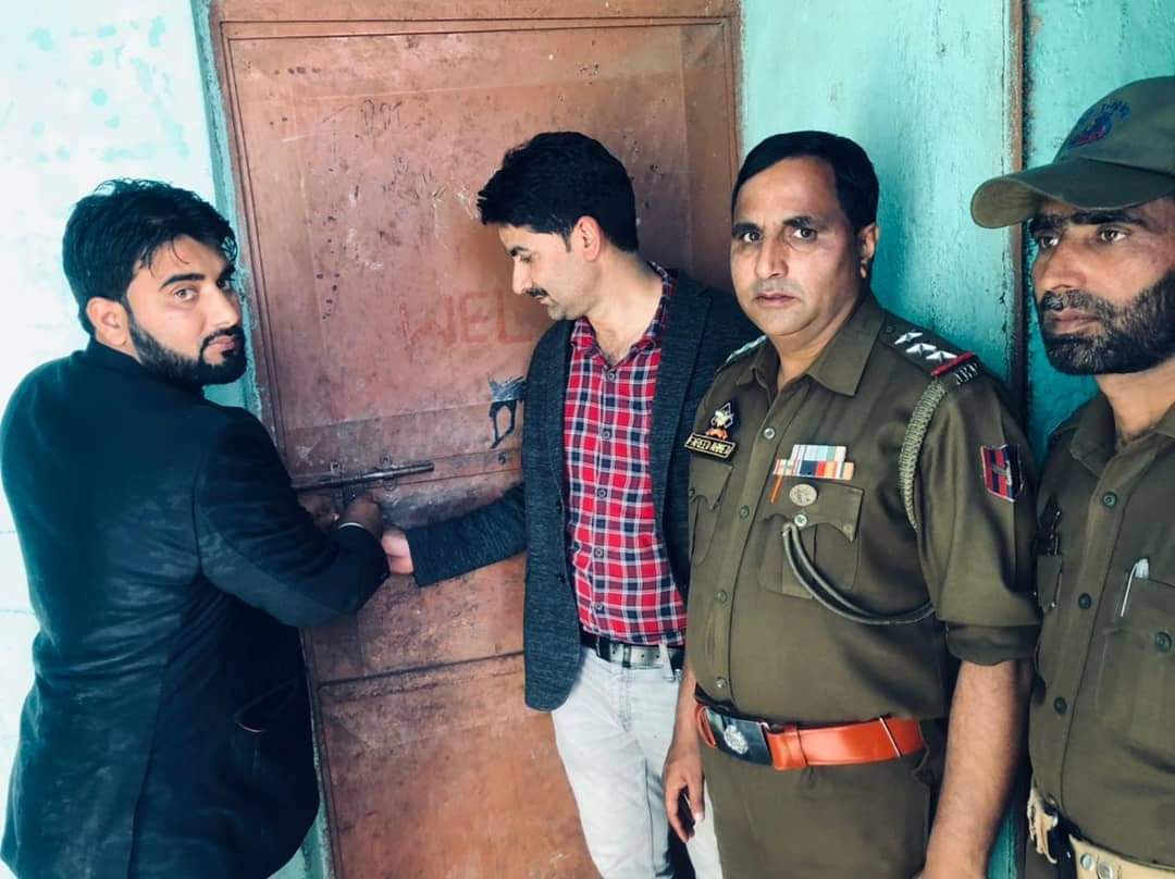 District Administration Rajouri continues to clear developmental bottlenecks; one more Government building vacated