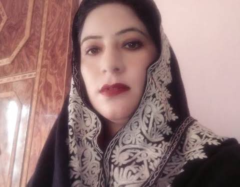 Ruheena Shahzad greets people on eve of Shab e Qadar.