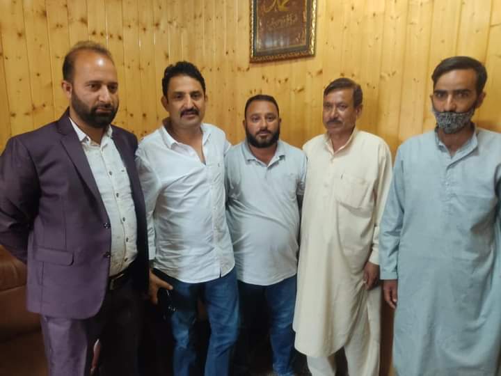 BDC Chairman, other prominent workers of Sonawari join Peoples Conference