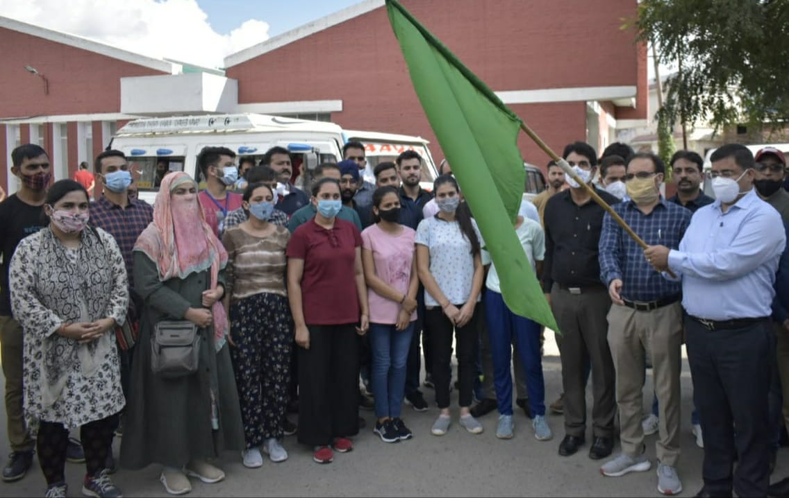 DC Rajouri flags off Trekking Expedition to Pastures in Pir Panjal Ranges.