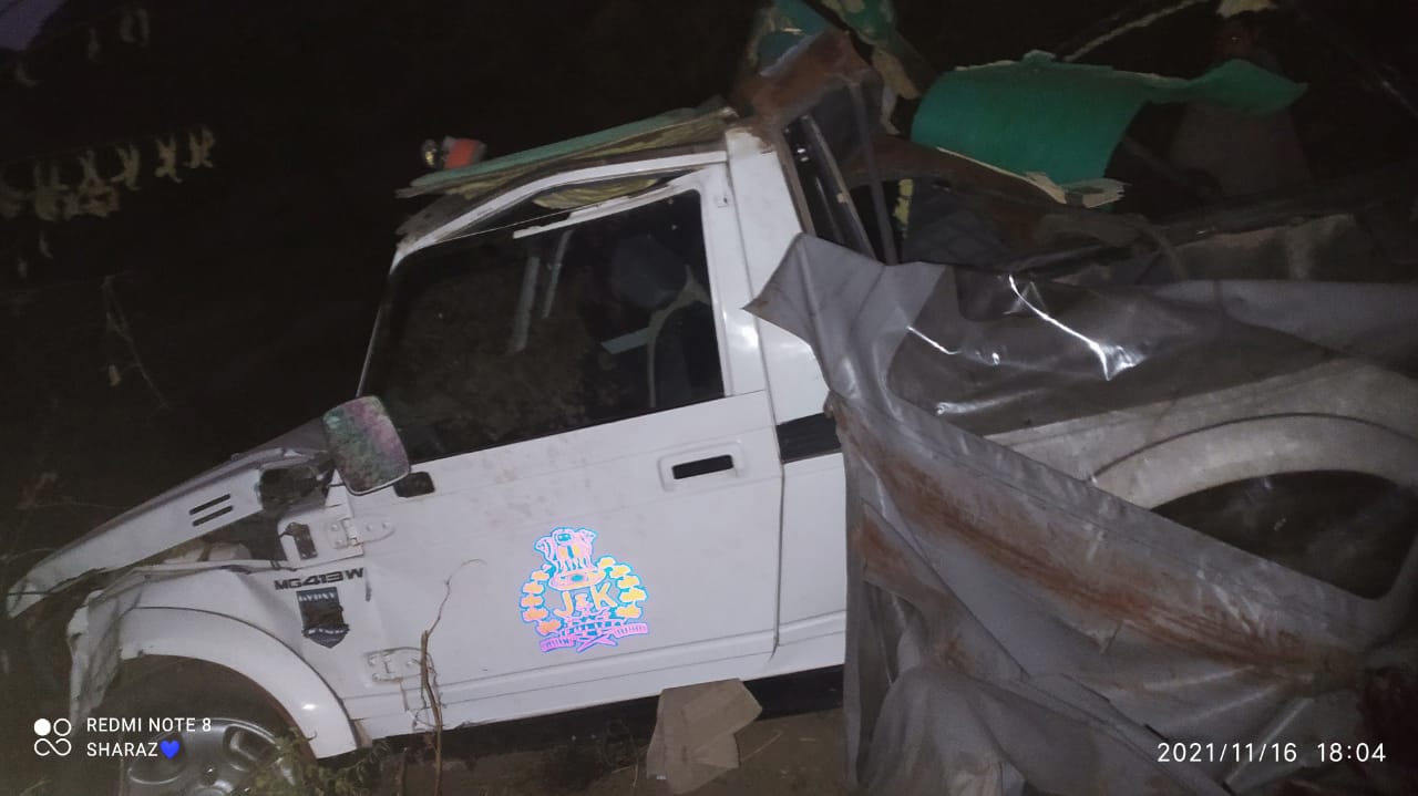 Two Policemen Died, 3 injured as SSP Poonch’s escort vehicle Plunges into river in Surankote