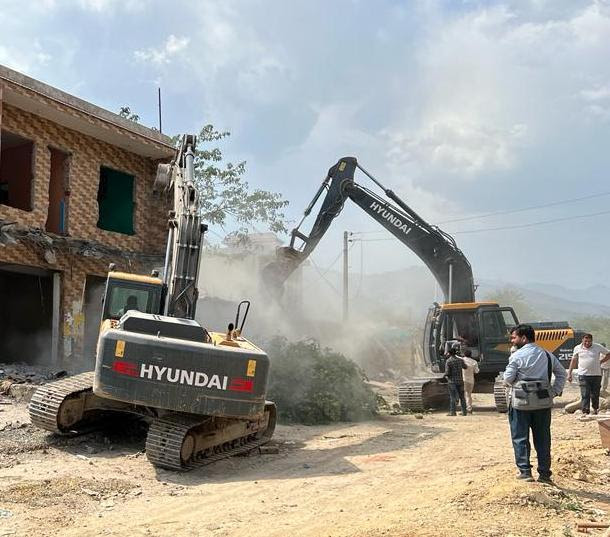 About100 structures demolished during double laning of Rajouri-Thanamandi road
