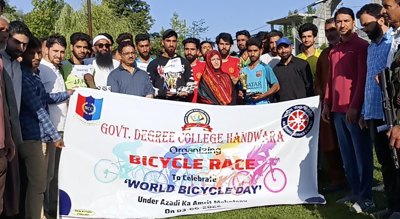 GDC Handwara organizes World Bicycle day