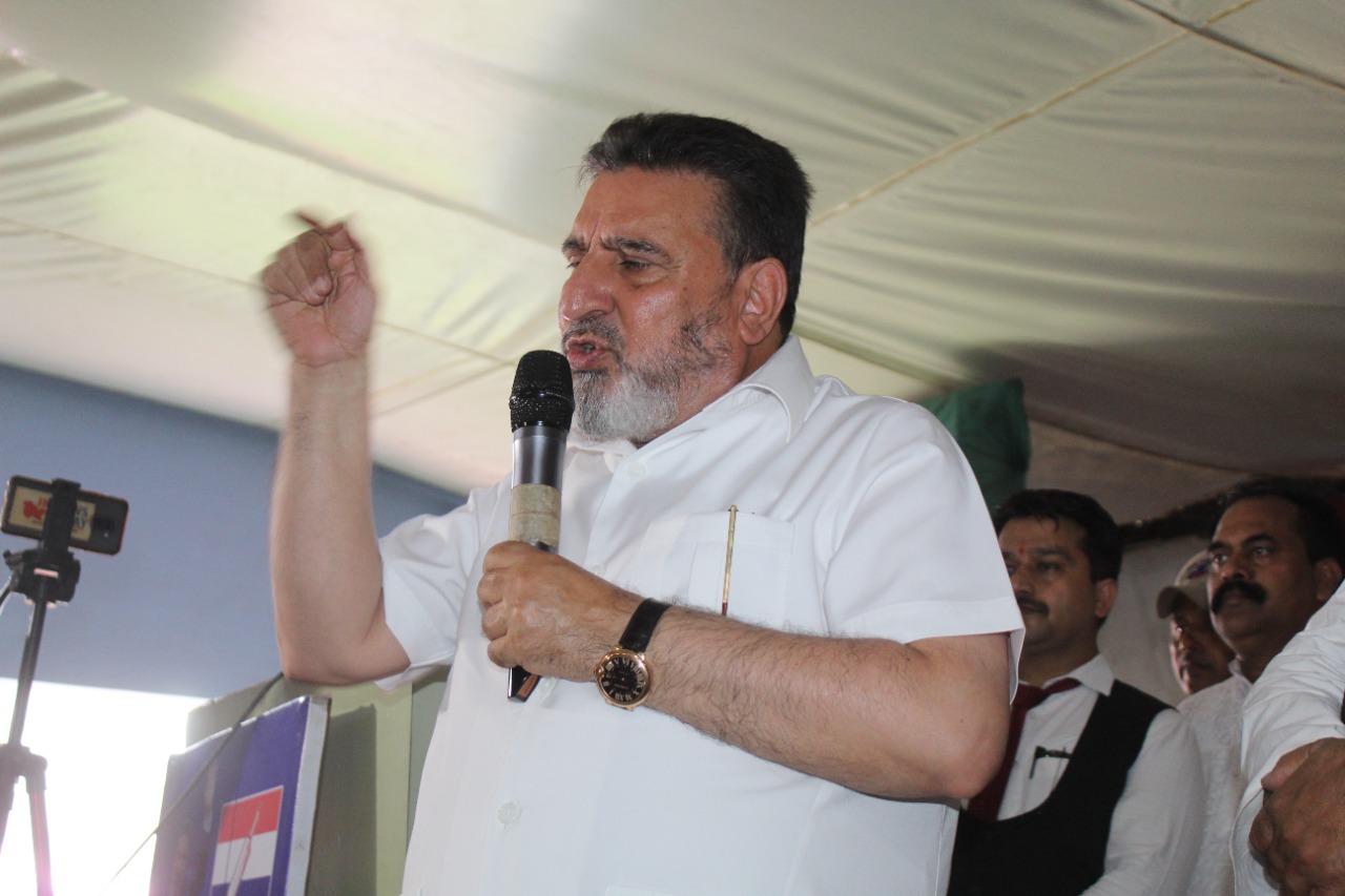 Altaf Bukhari urges Govt to declare cloud burst in Kishtwar as natural calamity ; Seeks immediate rescue operation, compensation for the loss of properties, agricultural land; construction of damaged bridges