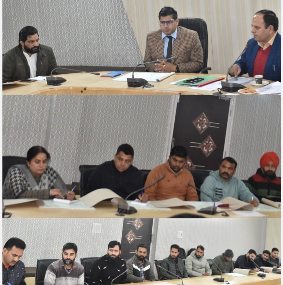 Rajouri: Officials imparted Training on registration of births & deaths on CRS portal