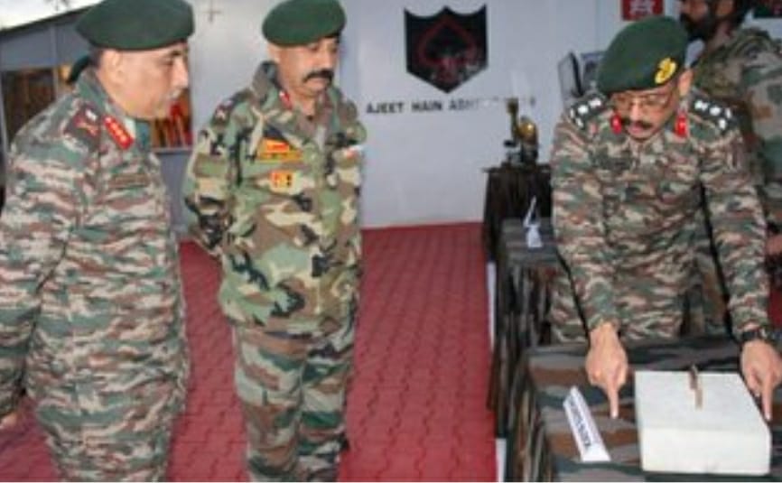 Day 29, no contact with perpetratotors of Dhangri massacre. GOC, White Knight Corps reviews security situation along LoC in Rajouri/Poonch