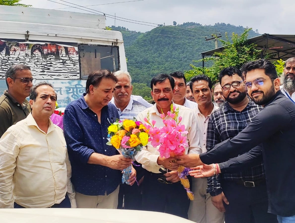 Director Health Services visit Rajouri, chairs review meeting