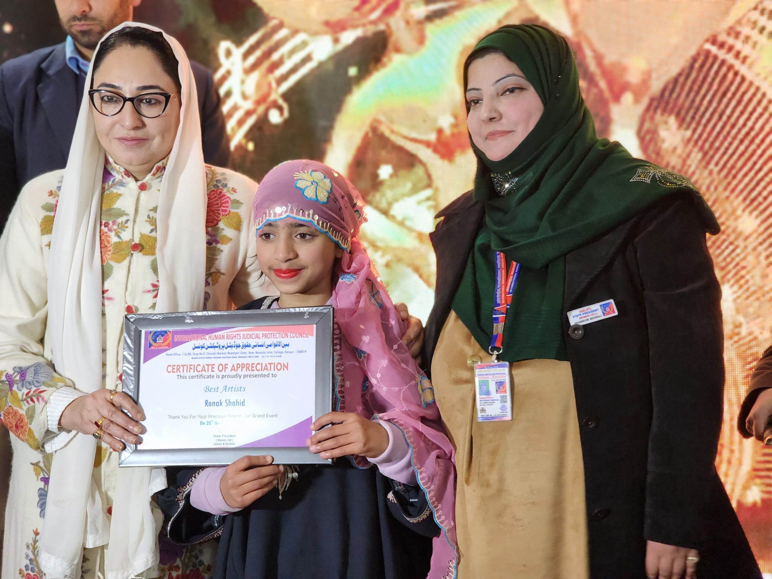 Dr Andrabi inaugurates blood donation camp & distributes blankets to the Poor