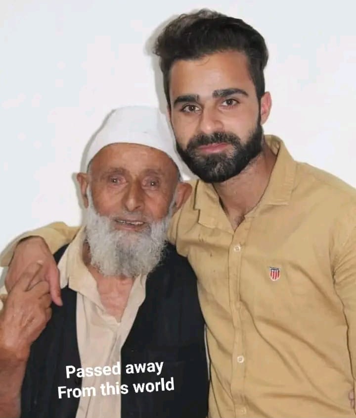Tasleema Akhter mourns over demise of Journalist Mir Khalid’s grandfather.