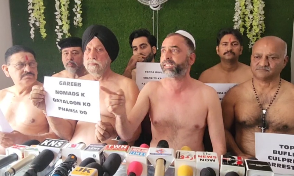Poonch: Civilians killings in Army custody, Safeer Choudhary holds press conference without clothes; demands fast track inquiry  Demands arrest of all those persons were identified by families