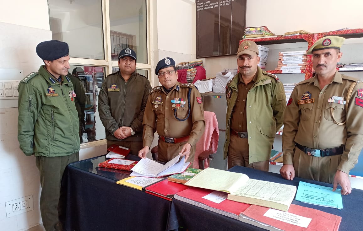 Dr. Sunil Gupta, IPS DIG paid a surprise visit at Police Station Mendhar District Poonch