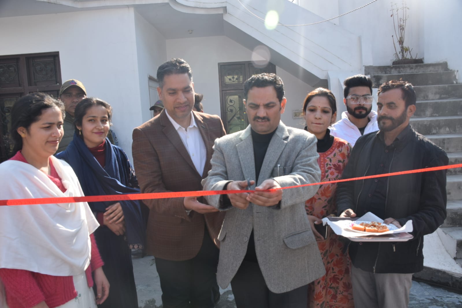 DC Rajouri inaugurates 10 day Digital Awareness Program for students of Parisha & Palaash