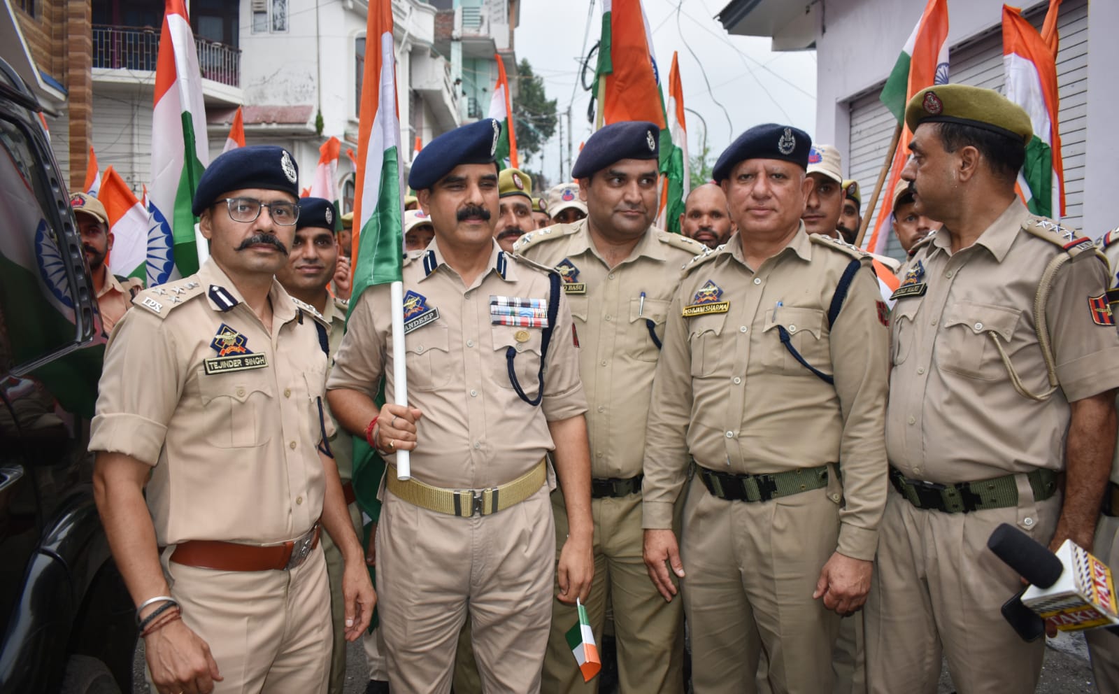 Independence Day : Rajouri Police takes out Tiranga Yatra with patriotic fervor