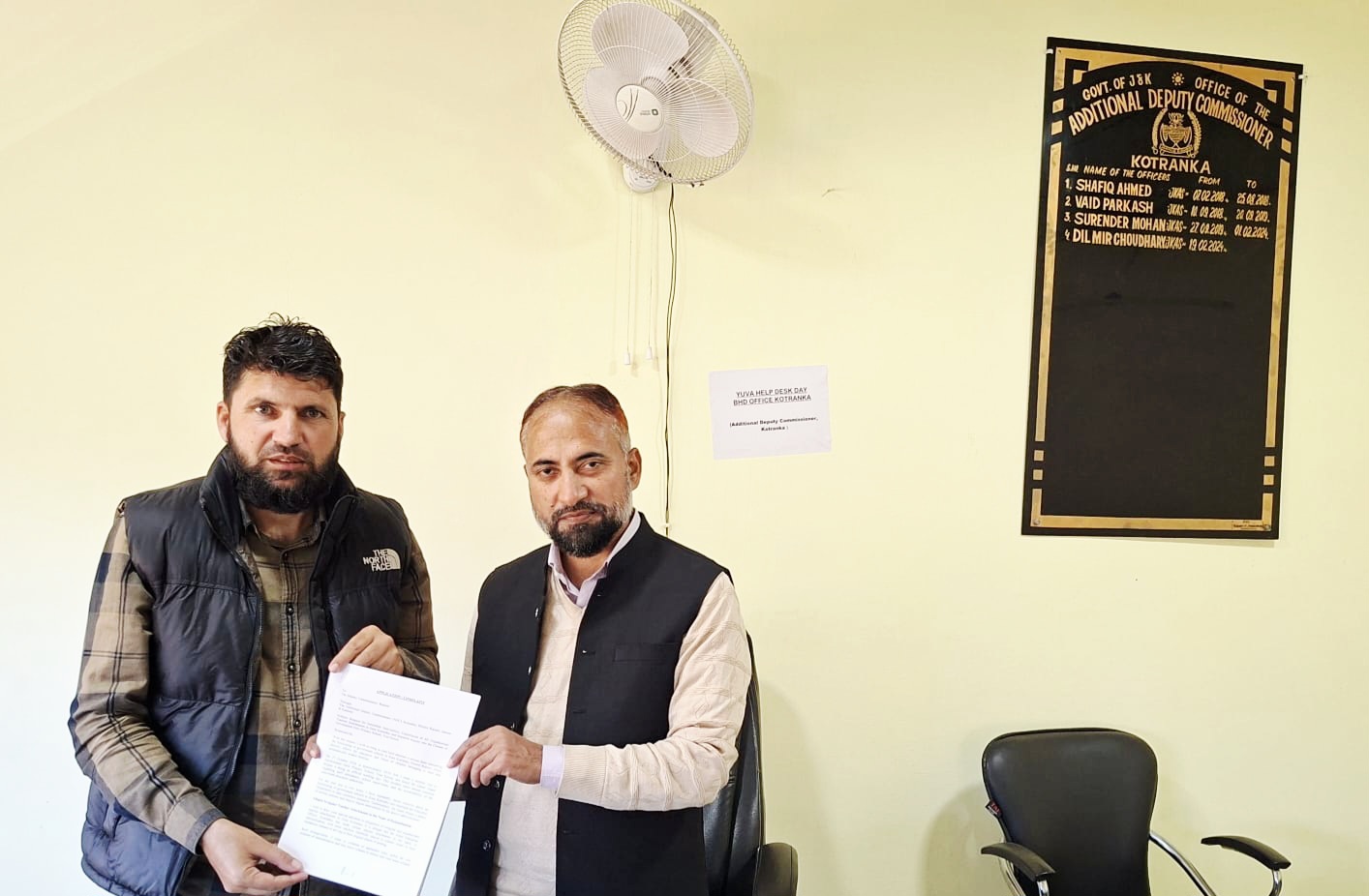 Farooq Inqlabi Submits Memorandum to DC Rajouri Through ADC Kotranka, Demands Cancellation of Illegal Teacher Attachments Across Zone Kotranka